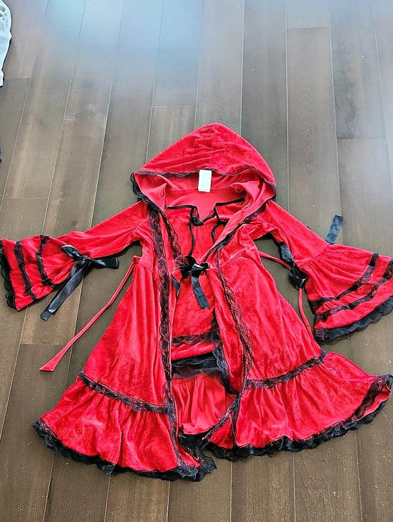 Dresses & Skirts - Red Hooded Halloween Costume
